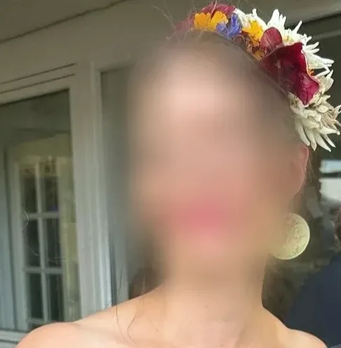 Alena, 40