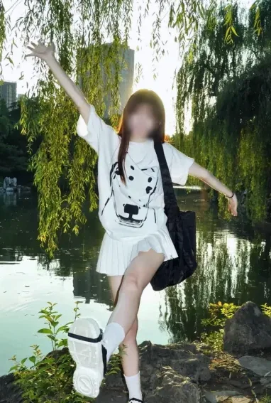Anja, 34