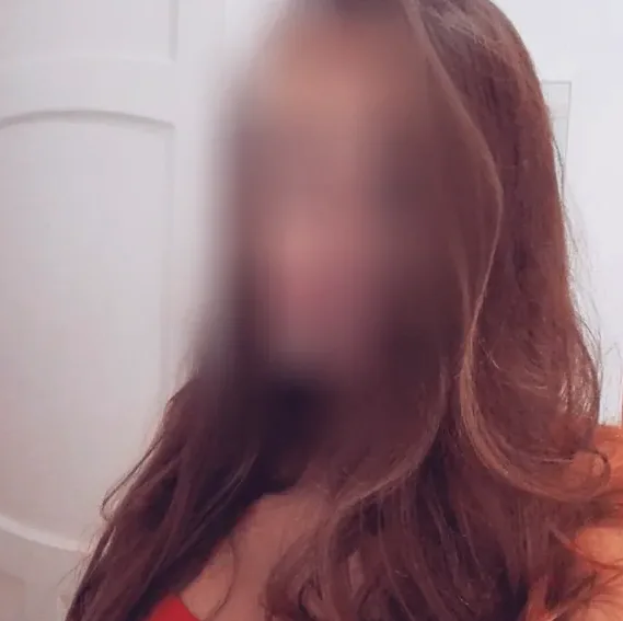 Chiara, 28