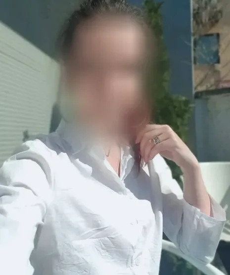Daniela, 32