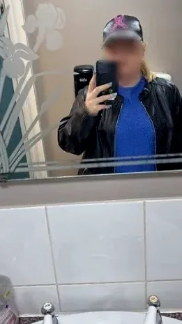 Elisa, 21