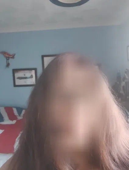 Helena, 24