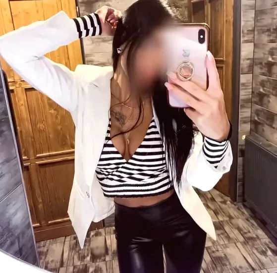 Janina, 34