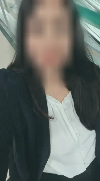 Juliane, 39