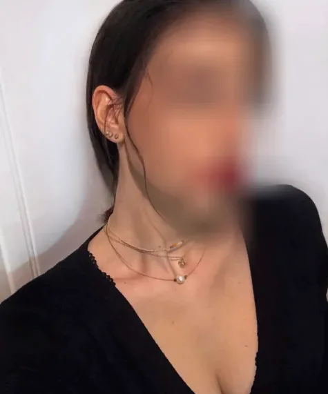 Lucia, 25