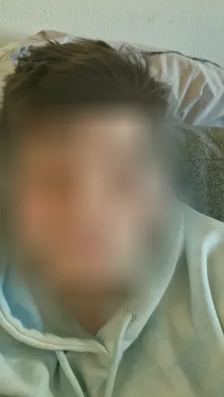 Nadja, 25