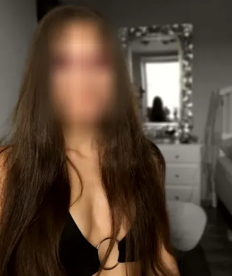 Nele, 28