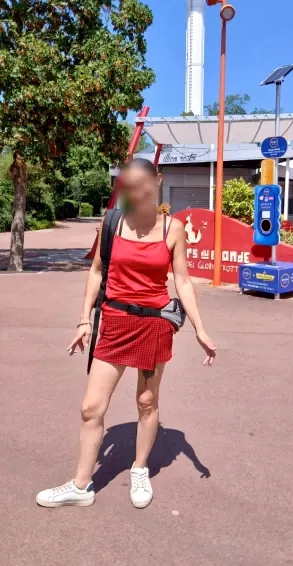 Pauline, 39