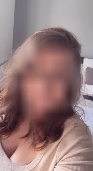 Sandra, 36