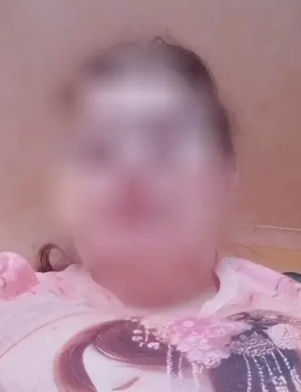 Sandra, 38