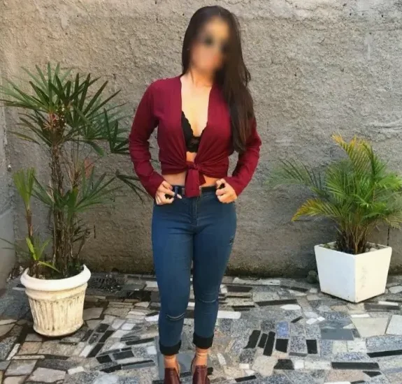 Saskia, 34