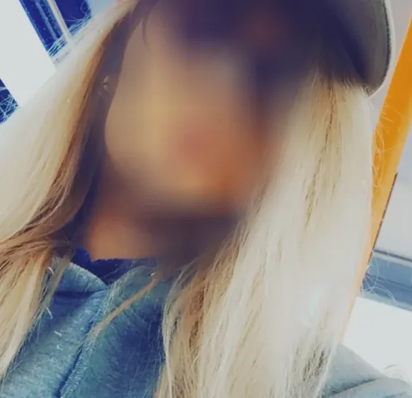Vanessa, 28