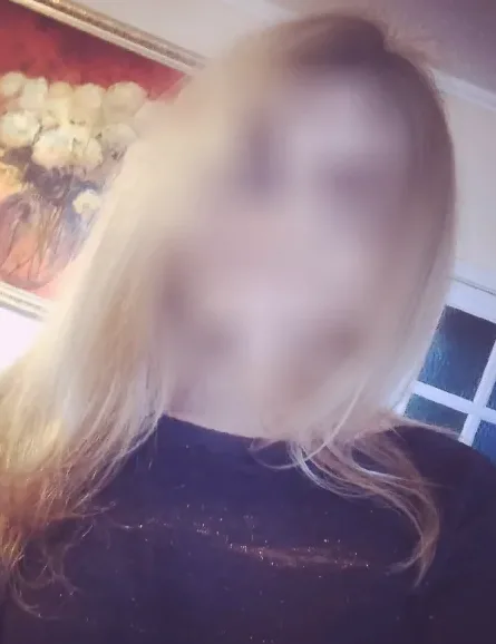 Vanessa, 34